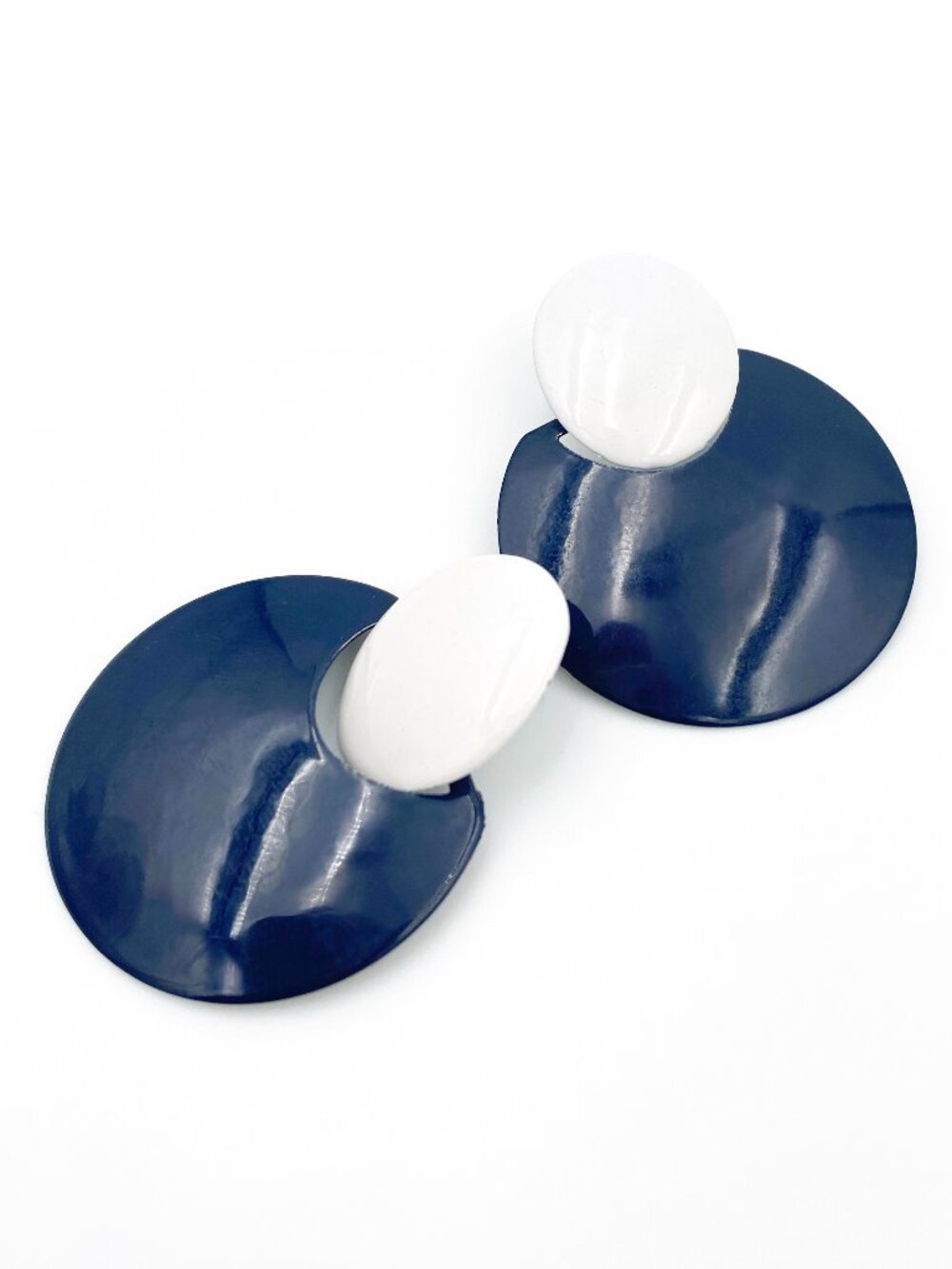 VINTAGE (c.1985) Geometric Double Circle Enamel Disc Earrings | VERY GOOD
